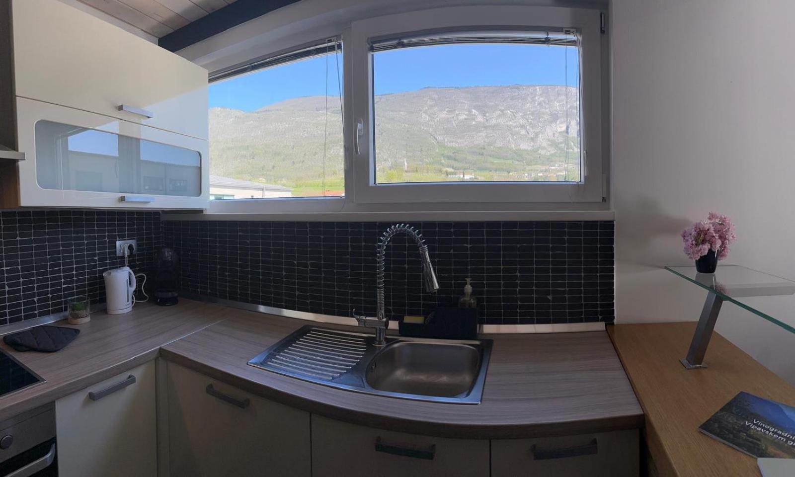 Apartment Stucin Vipava Extérieur photo